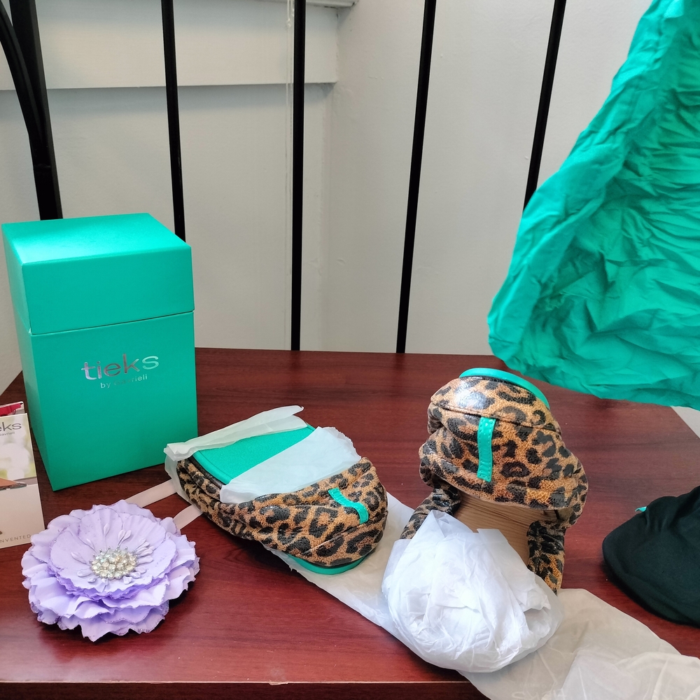 Tieks Leopard Print Flats - Picture 9 of 10